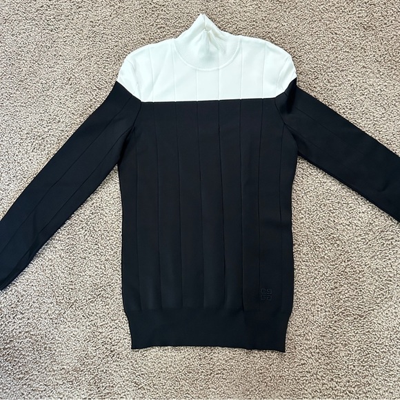 Givenchy Two Tone Ribbed Stretch Knit Turtleneck Sweater Black & White sz XS/S - Picture 11 of 15